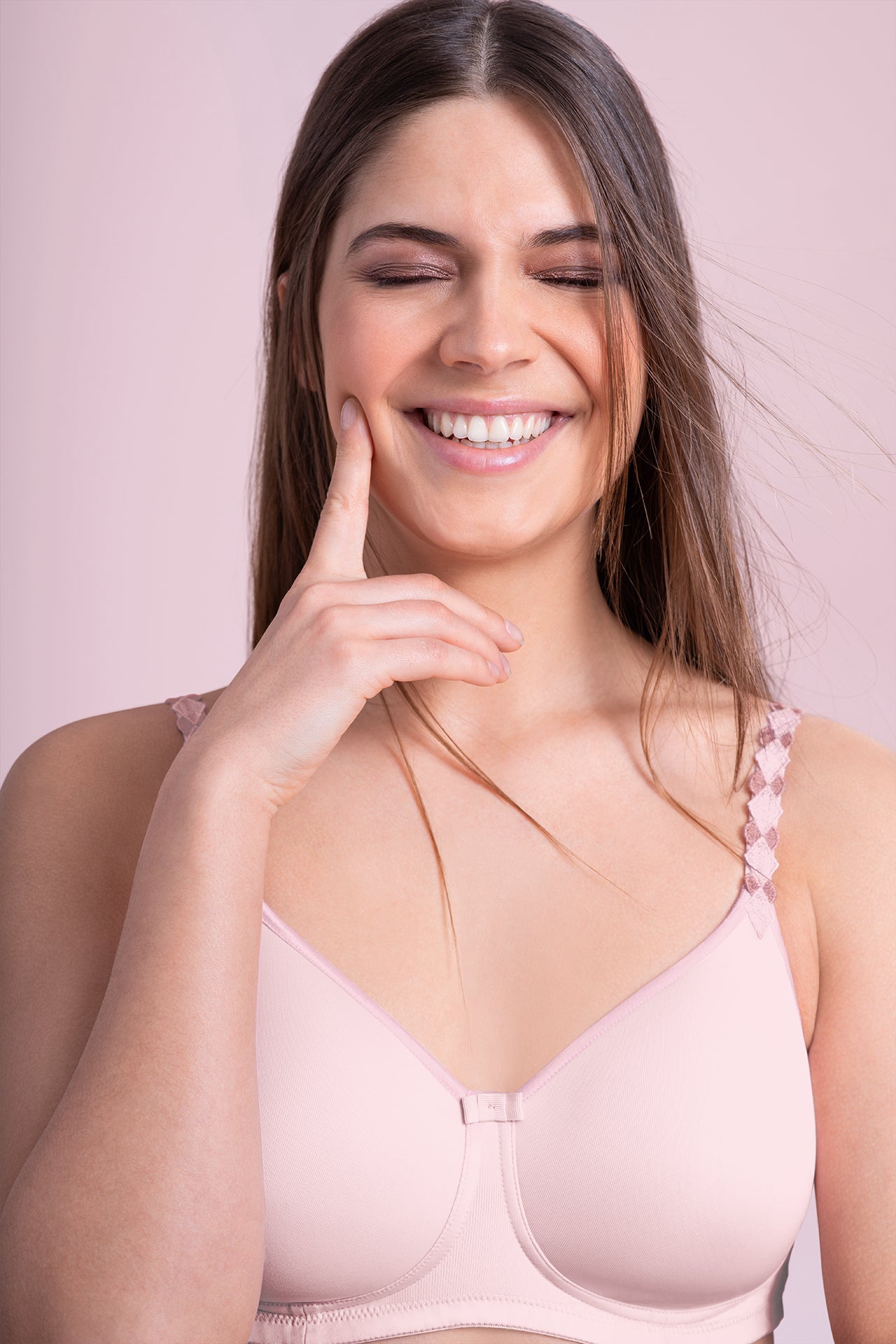 Anita حمالة صدر اصطناعية مشكّلة مسبقًا تونيا فلير 4706X