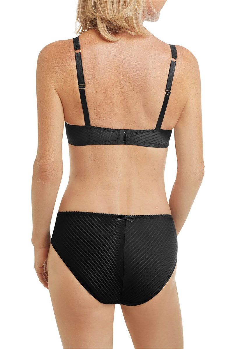 Amoena prosthesis bra Karolina