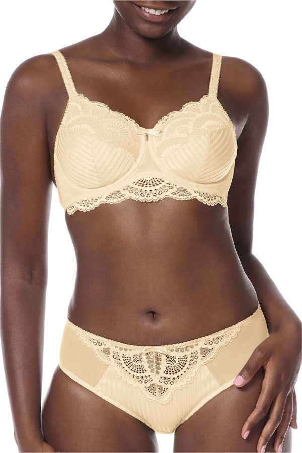 Karolina Beugelbeha - Sand -44858