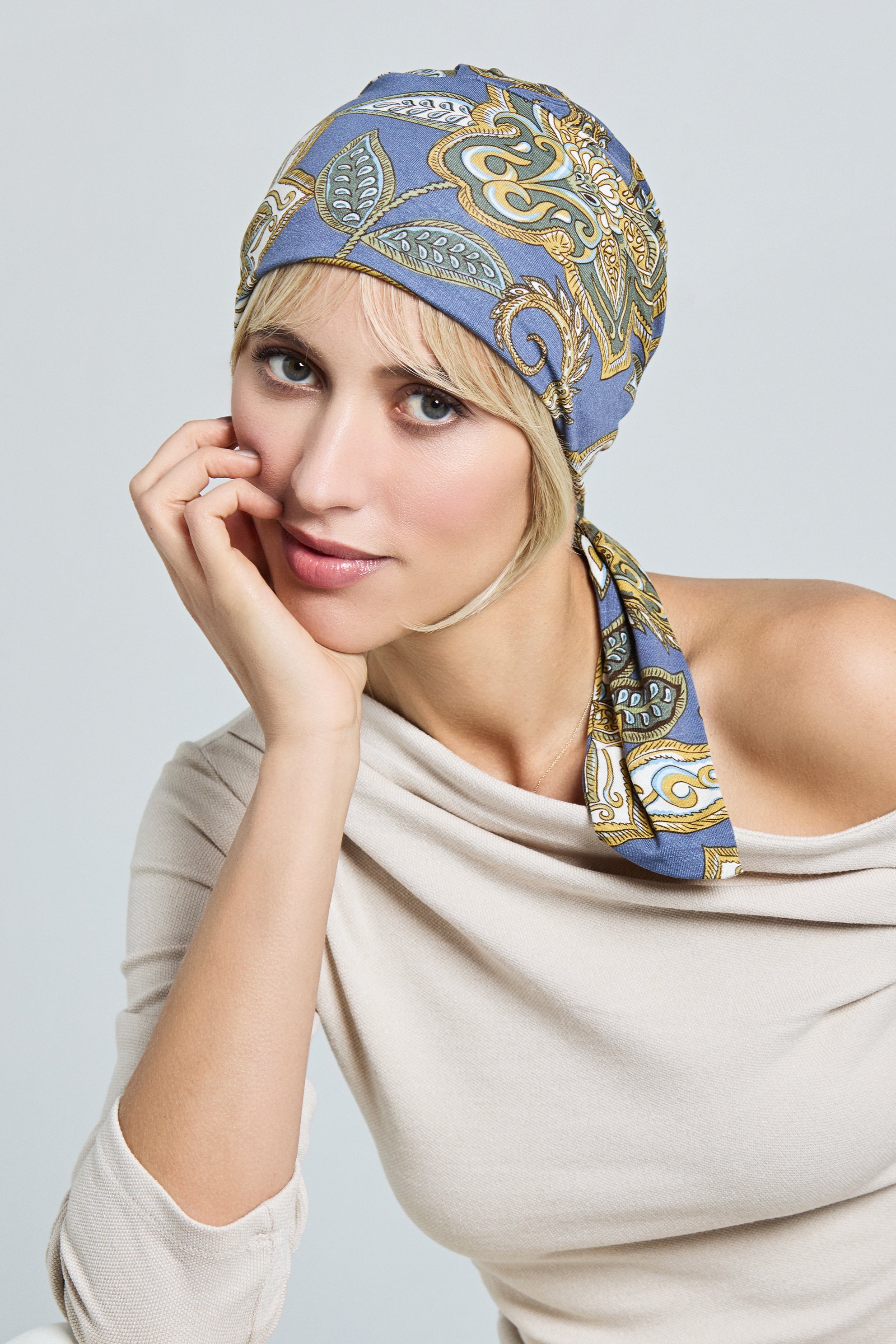 Gisela Mayer chemo turban Madrid - print