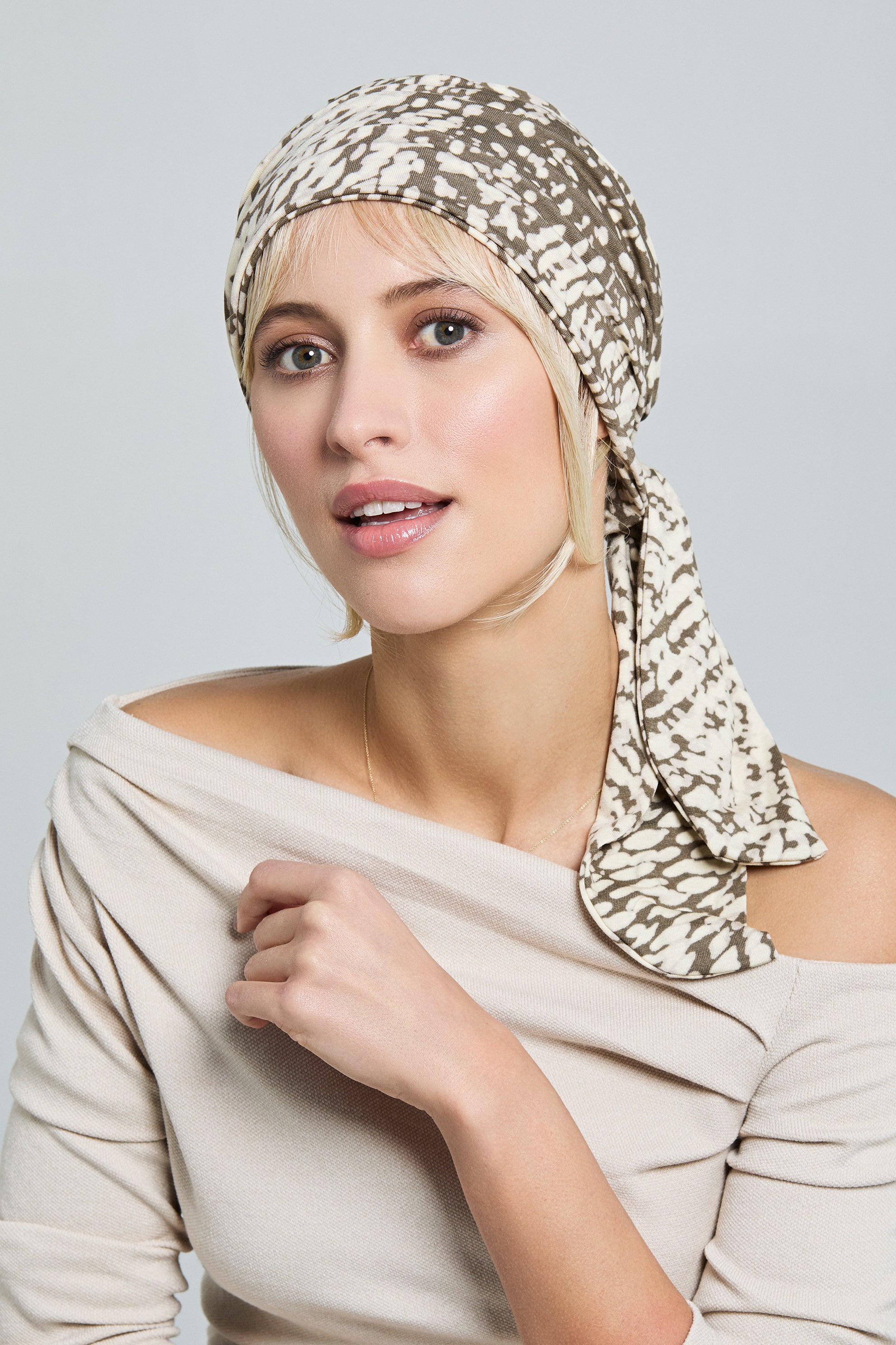 Gisela Mayer chemo turban Madrid - print